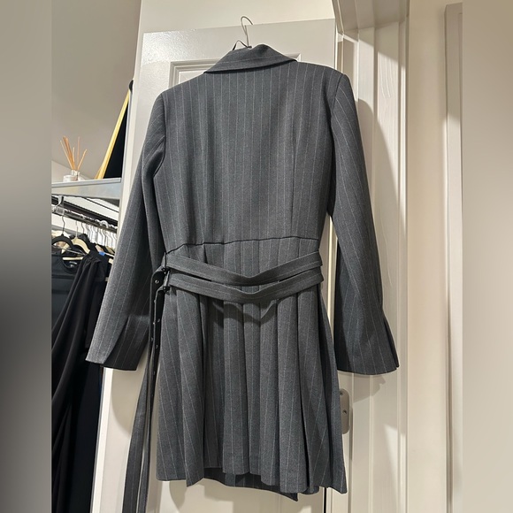 Zara Box Pleat Blazer Dress in Dark Gray 8664/338 (Brand New. Size L but fits M) - Picture 4 of 8